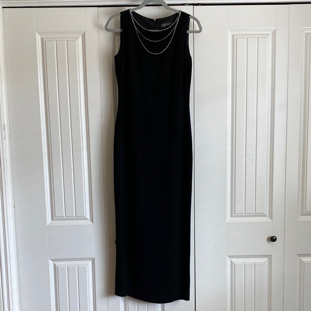 Elegant Black Sleeveless Maxi Dress